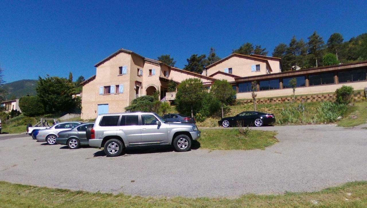 Mas Du Colombier Bed & Breakfast Saint-André-les-Alpes Екстериор снимка