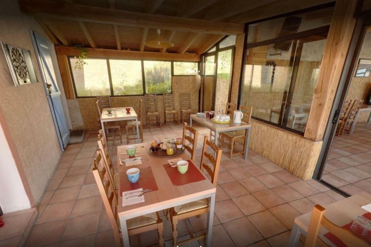 Mas Du Colombier Bed & Breakfast Saint-André-les-Alpes Екстериор снимка