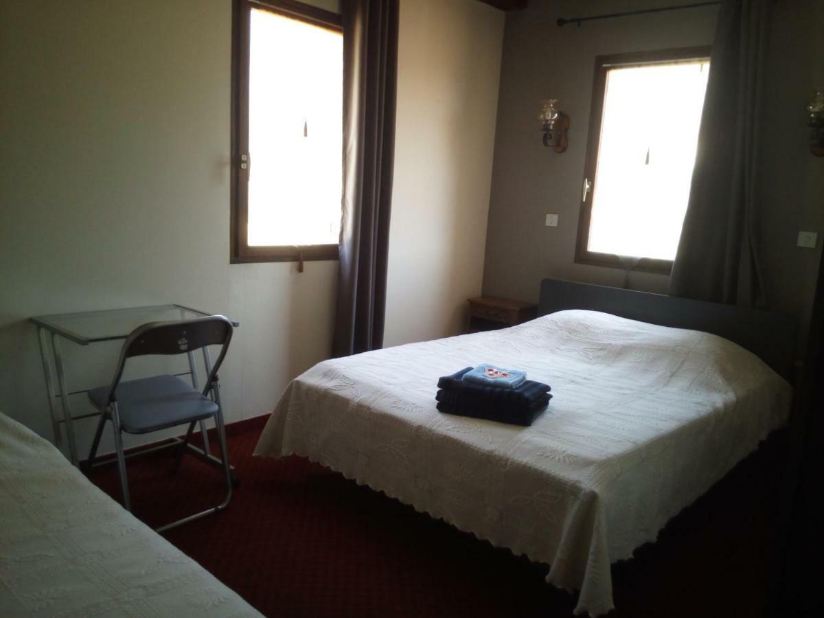 Mas Du Colombier Bed & Breakfast Saint-André-les-Alpes Екстериор снимка